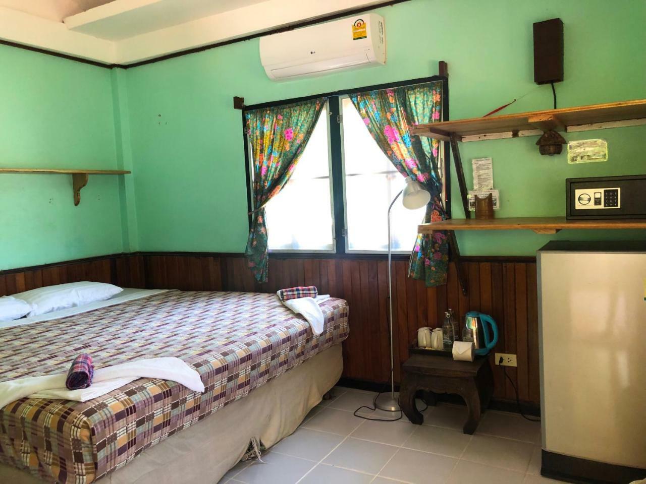 Thongtapan Resort Chaloklum Bagian luar foto