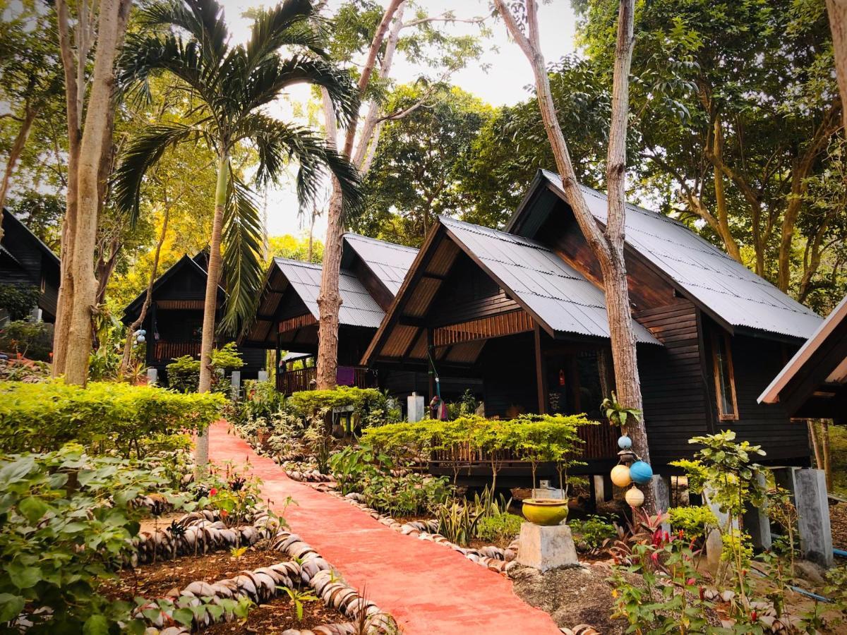 Thongtapan Resort Chaloklum Bagian luar foto